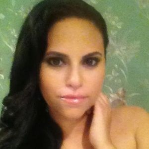 Meet your Posher, Monique